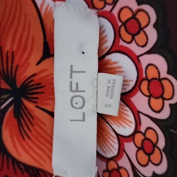 Euc LOFT Floral Sheer Blouse Size Small - Picture 9 of 11